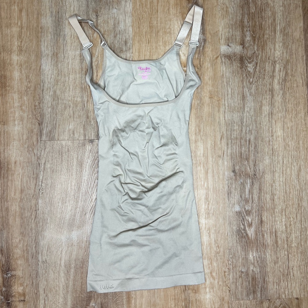 SlimMe by MeMoi Shapewear. Nide. Adjustable straps. Medium. Compression slip.